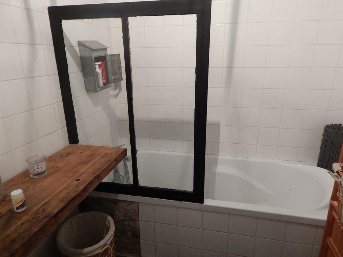 Bed and Breakfast Mimi La Sardine Saint-Gervais en-Belin Exterior foto